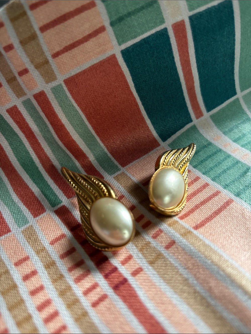 Vintage Gold-Tone Pearl Wing Clip-on Earrings - Elegant Women’s Jewelry